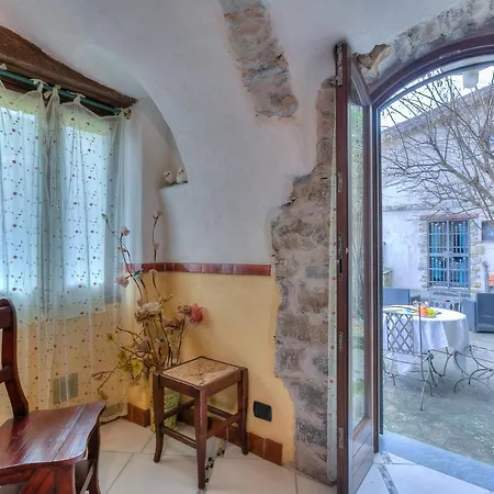 Apartment In The Heart Of Medieval Village - Happy Apricale