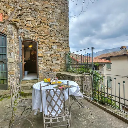 In The Heart Of Medieval Village - Happy * Apricale