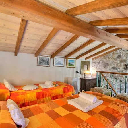 In The Heart Of Medieval Village - Happy Apartment