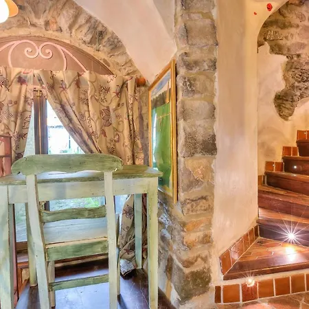 In The Heart Of Medieval Village - Happy Apartment Apricale