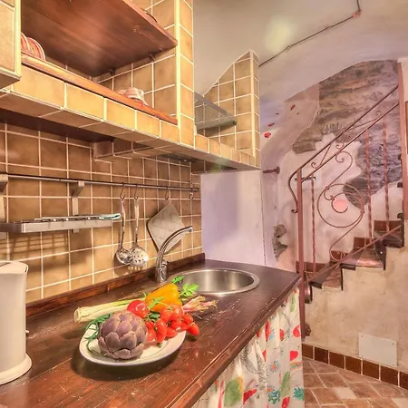In The Heart Of Medieval Village - Happy Apartment