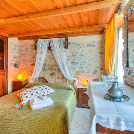 In The Heart Of Medieval Village - Happy Apartment *
